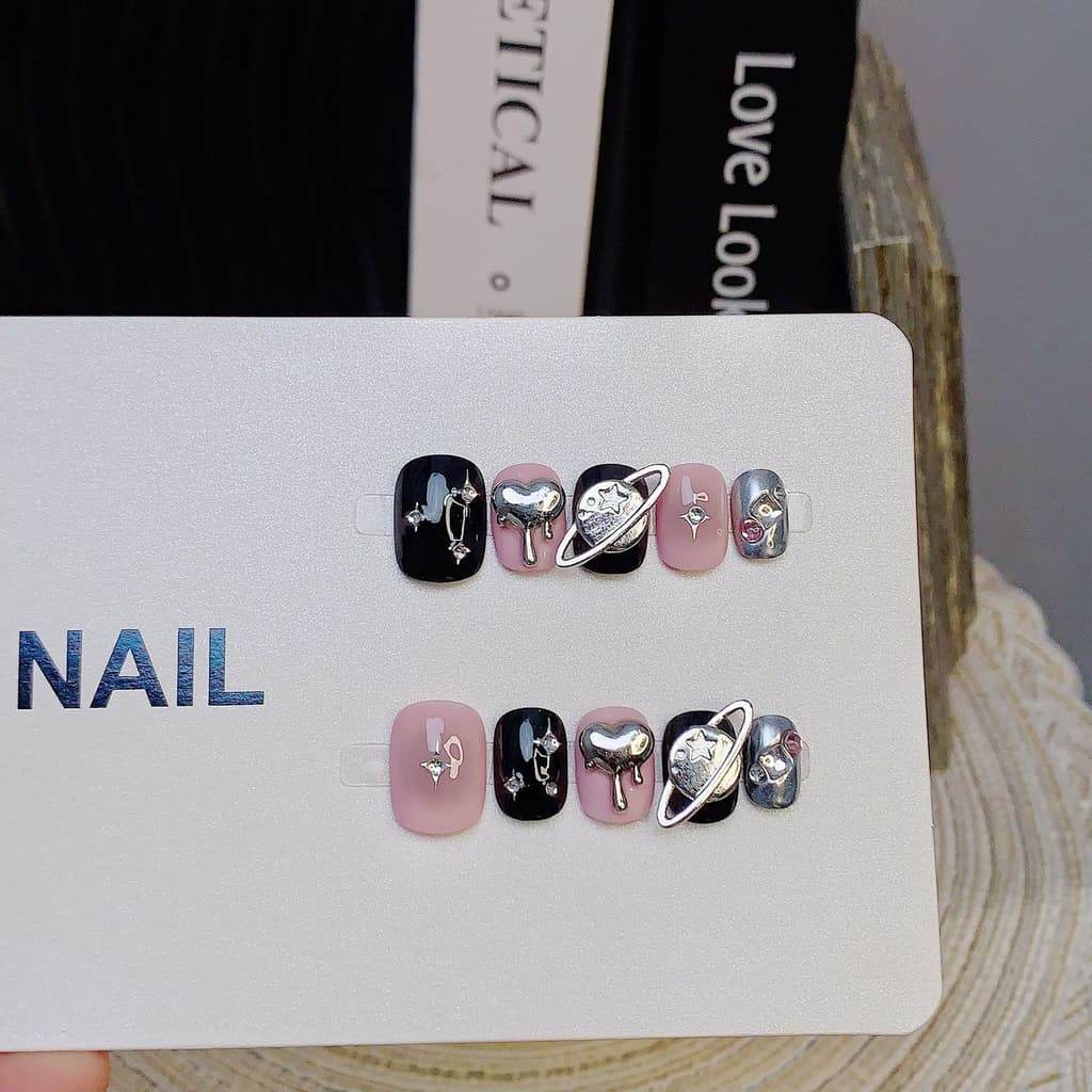 Handmade AutumnWinter Nail Caps Sweet Cool And Adorably Cosmic